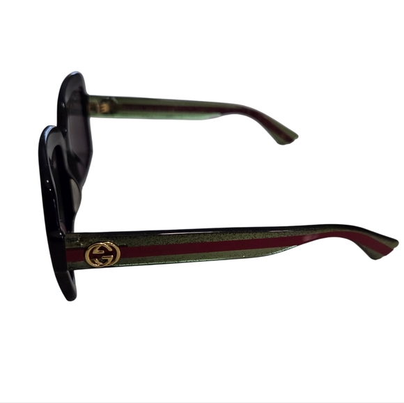 Gucci Women's Sunglasses with Black Frame and Red & Green Accents With Gold Logo - Picture 6 of 10